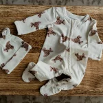 Organic Sleepsuit & Hat - Bear Pattern
